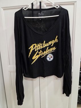 Majestic Black Crewneck Tee with Subtle Screen Print